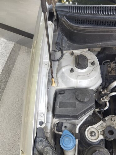 Kia Rio 2006, 250,000 km - 1.4 l - Bərdə