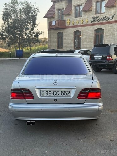 Mercedes E 320 2000, 434,000 km - 3.2 l - Yevlax