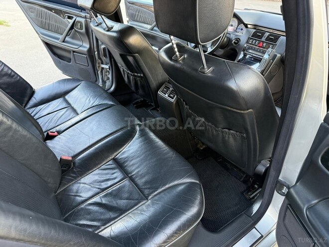 Mercedes E 320 2000, 434,000 km - 3.2 l - Yevlax