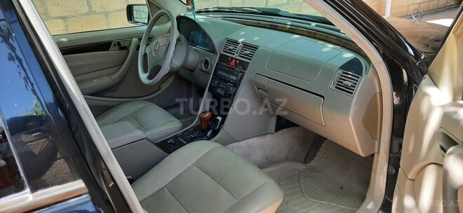 Mercedes C 230 1998, 329,000 km - 2.3 l - Salyan