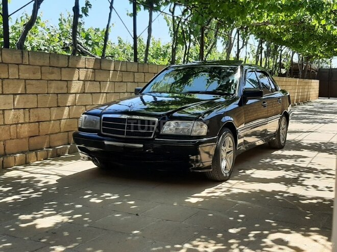 Mercedes C 230 1998, 329,000 km - 2.3 l - Salyan