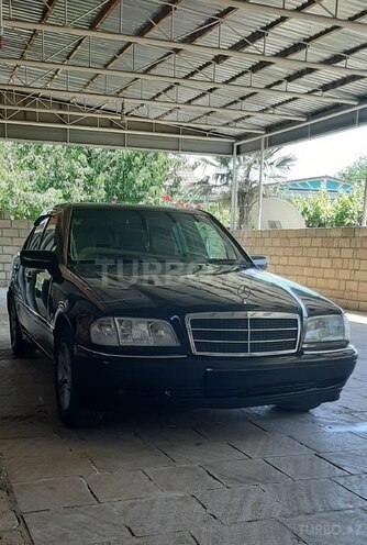 Mercedes C 230 1998, 329,000 km - 2.3 l - Salyan