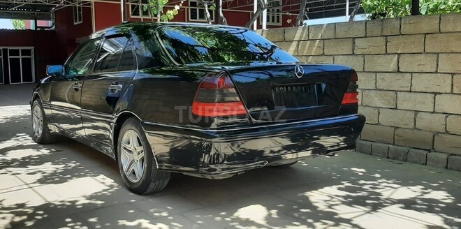 Mercedes C 230 1998, 329,000 km - 2.3 l - Salyan