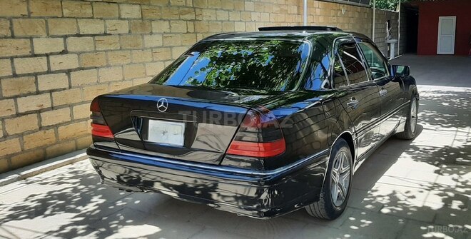 Mercedes C 230 1998, 329,000 km - 2.3 l - Salyan