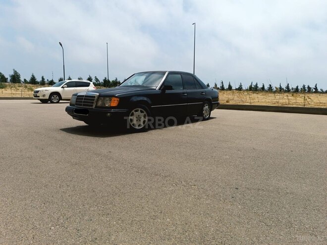 Mercedes E 220 1993, 350,000 km - 2.2 л - Bakı