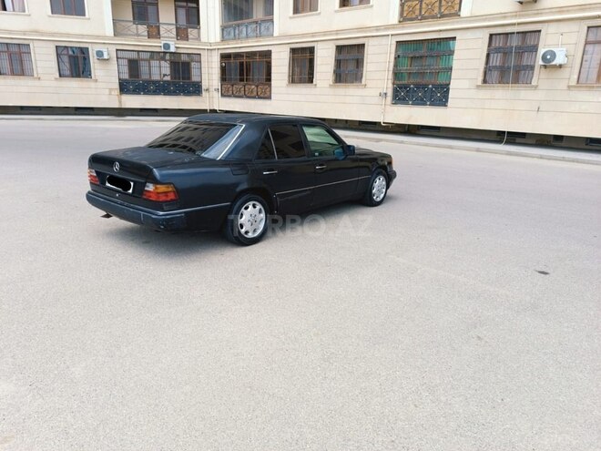 Mercedes E 220 1993, 350,000 km - 2.2 л - Bakı