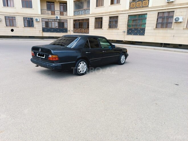 Mercedes E 220 1993, 350,000 km - 2.2 л - Bakı