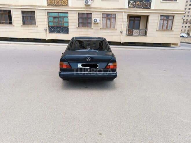 Mercedes E 220 1993, 350,000 km - 2.2 л - Bakı