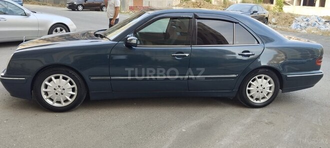 Mercedes E 220 d 1999, 412,000 km - 2.2 l - Bakı