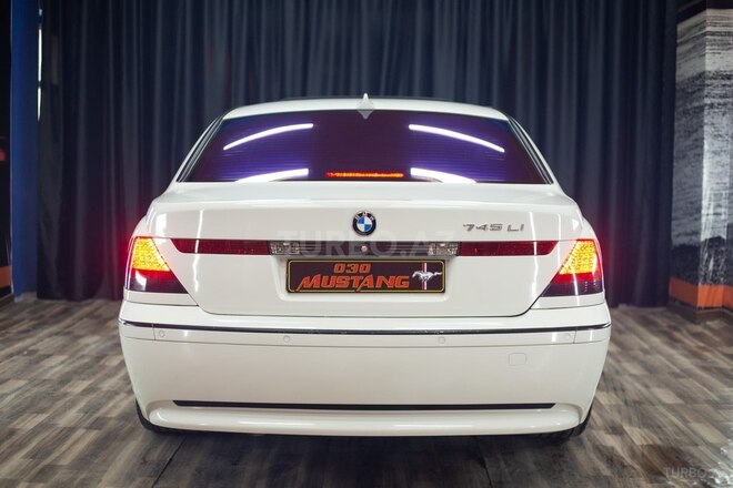 BMW 735 2004, 275,000 km - 3.6 l - Sumqayıt