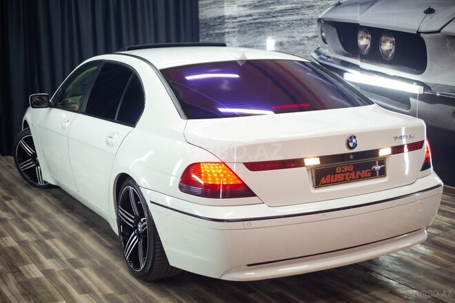 BMW 735 2004, 275,000 km - 3.6 l - Sumqayıt