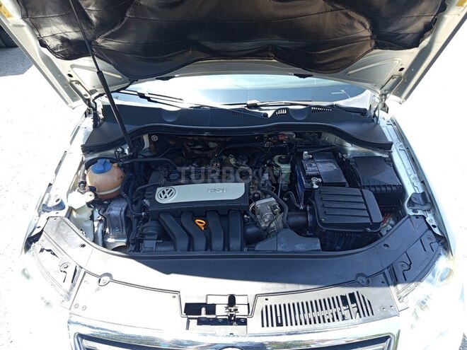 Volkswagen Passat 2005, 321,243 km - 2.0 l - Bakı