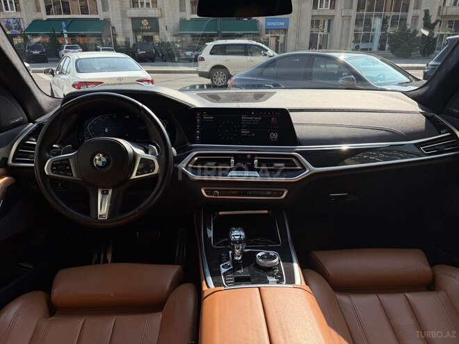 BMW X7-6