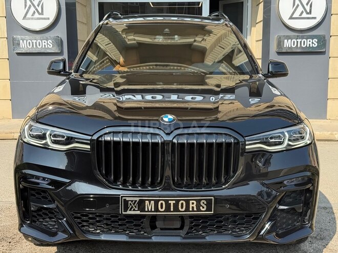 BMW X7-1
