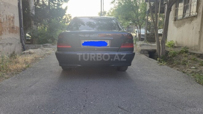 Mercedes C 180 1999, 350,000 km - 1.8 l - Bakı