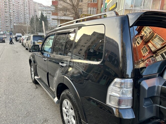 Mitsubishi Pajero 2012, 189,000 km - 3.5 л - Bakı