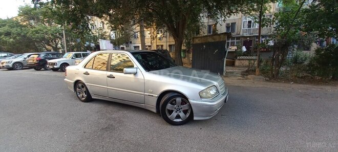 Mercedes C 200 1998, 280,000 km - 2.0 л - Bakı
