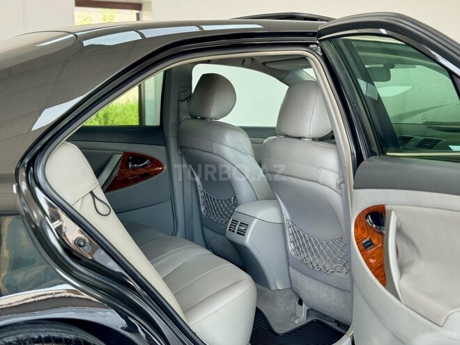 Toyota Camry-21