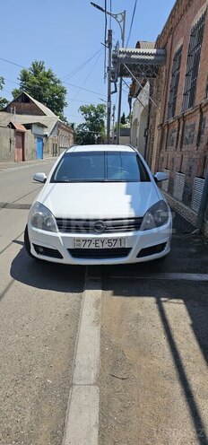 Opel Astra 2005, 270,000 km - 1.4 l - Gəncə