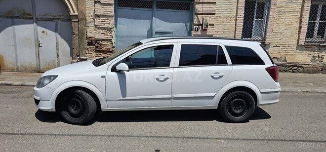 Opel Astra 2005, 270,000 km - 1.4 l - Gəncə
