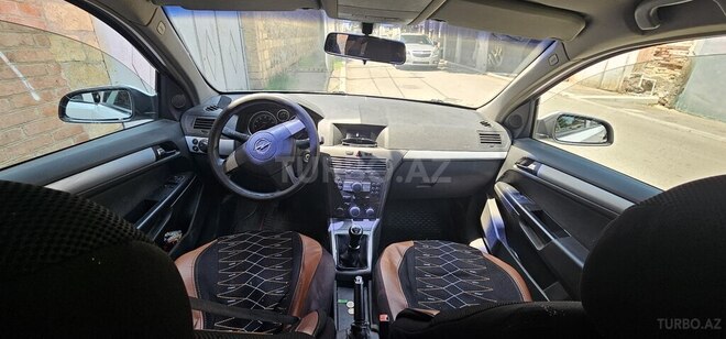 Opel Astra 2005, 270,000 km - 1.4 l - Gəncə