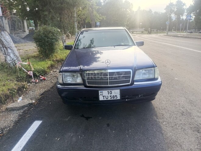 Mercedes C 220 1995, 63,000 km - 2.2 l - Sabirabad