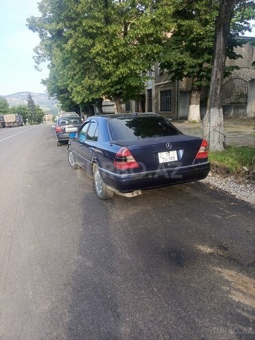 Mercedes C 220 1995, 63,000 km - 2.2 l - Sabirabad