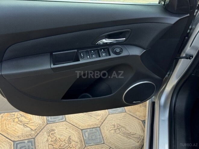 Chevrolet Cruze 2015, 142,000 km - 1.4 l - Gəncə