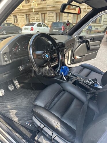 BMW 525 1990, 260,000 km - 2.5 l - Bakı
