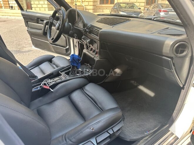BMW 525 1990, 260,000 km - 2.5 l - Bakı