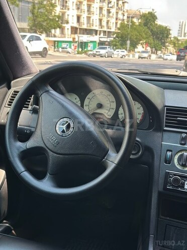 Mercedes C 230 2000, 346,009 km - 2.3 л - Bakı