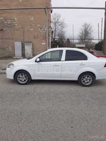 Chevrolet Aveo-3