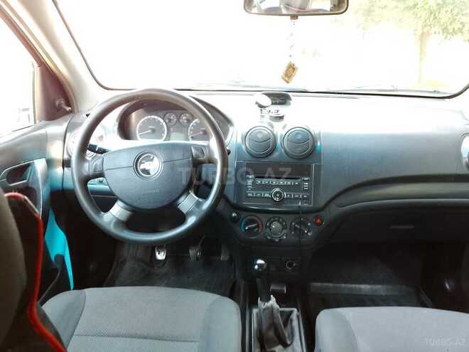 Chevrolet Aveo-5