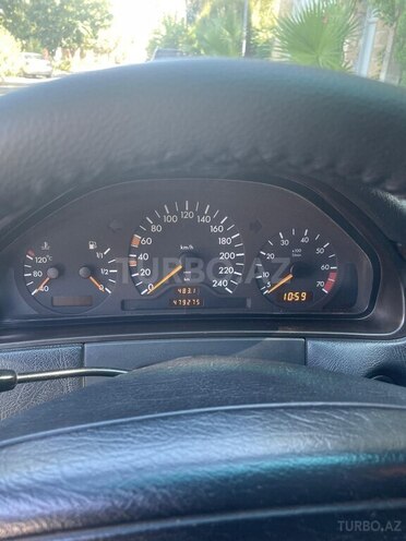 Mercedes E 230 1996, 504,000 km - 2.3 л - Beyləqan