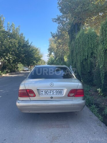 Mercedes E 230 1996, 504,000 km - 2.3 л - Beyləqan