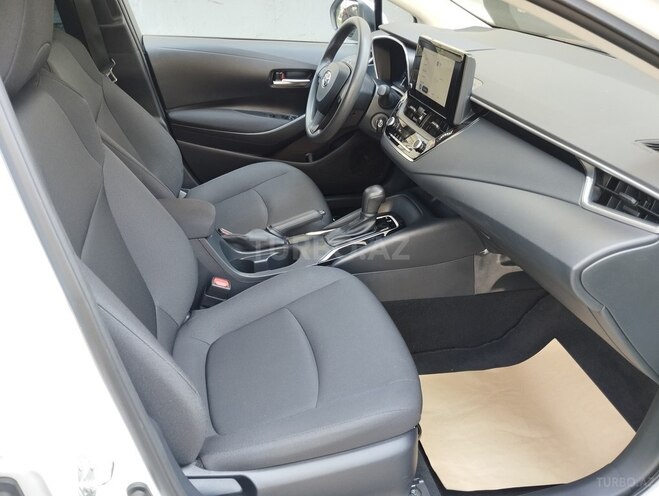 Toyota Corolla 2024, 32,500 km - 1.6 л - Bakı