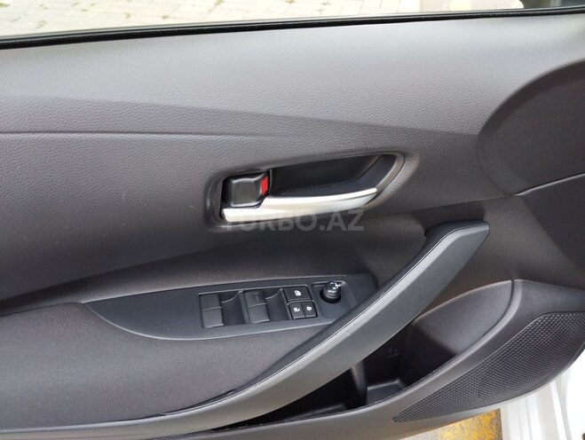 Toyota Corolla 2024, 32,500 km - 1.6 л - Bakı