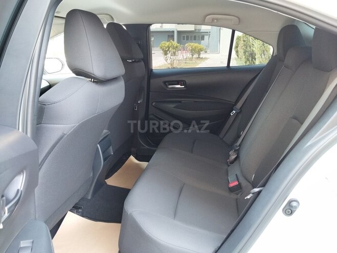 Toyota Corolla 2024, 32,500 km - 1.6 л - Bakı
