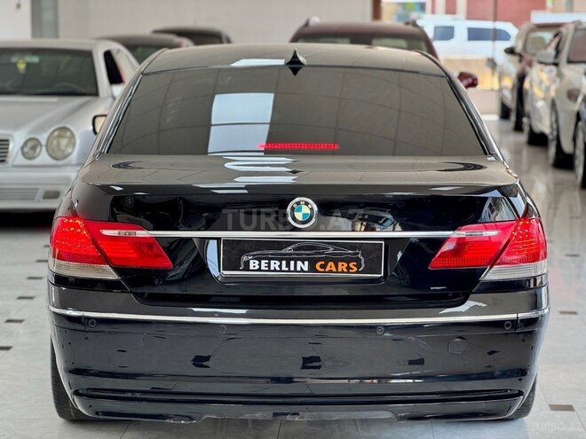 BMW 730-12