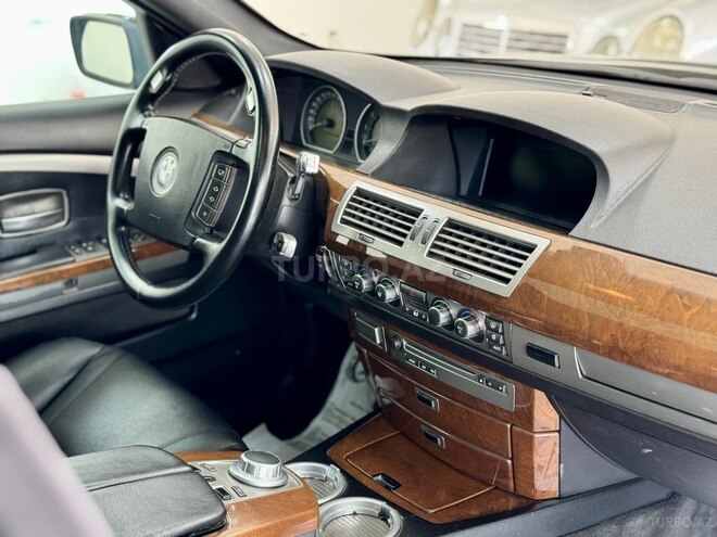 BMW 730-15
