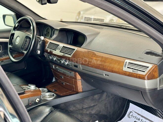BMW 730-17