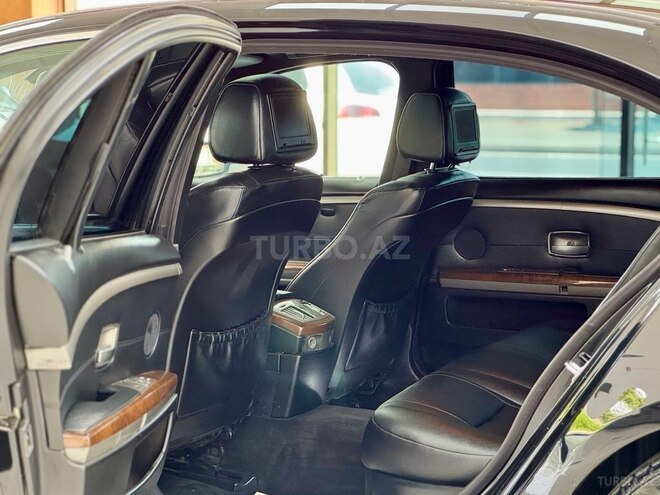 BMW 730-19