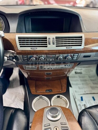 BMW 730-32