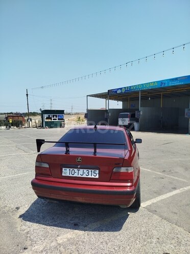 BMW 318 1993, 215,800 km - 1.8 l - Bakı
