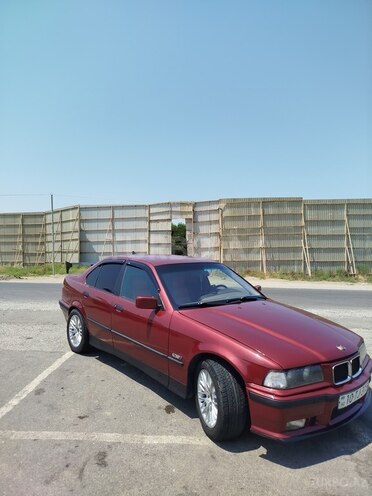 BMW 318 1993, 215,800 km - 1.8 l - Bakı