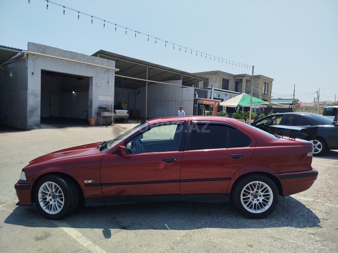 BMW 318 1993, 215,800 km - 1.8 l - Bakı