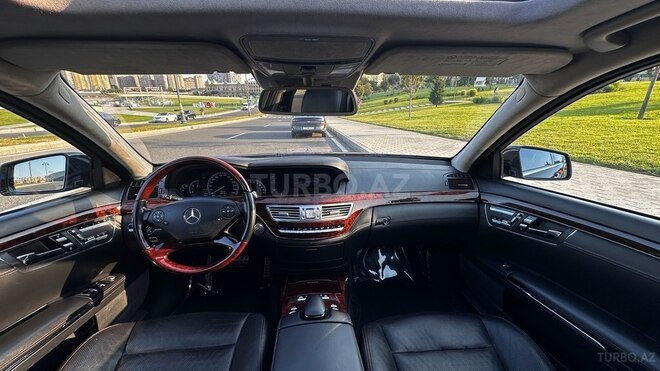 Mercedes S 500-11