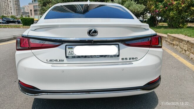 Lexus ES 250 2022, 16,500 km - 2.5 л - Bakı