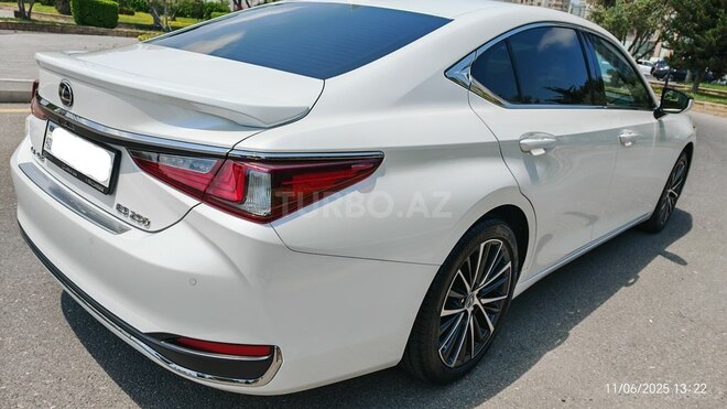 Lexus ES 250 2022, 16,500 km - 2.5 л - Bakı