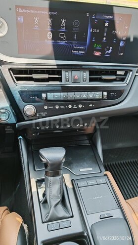 Lexus ES 250 2022, 16,500 km - 2.5 л - Bakı